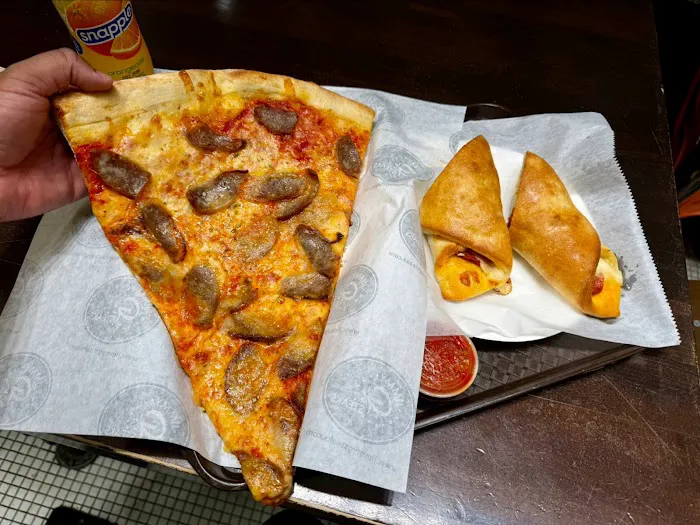 Koronet Pizza Picture 7