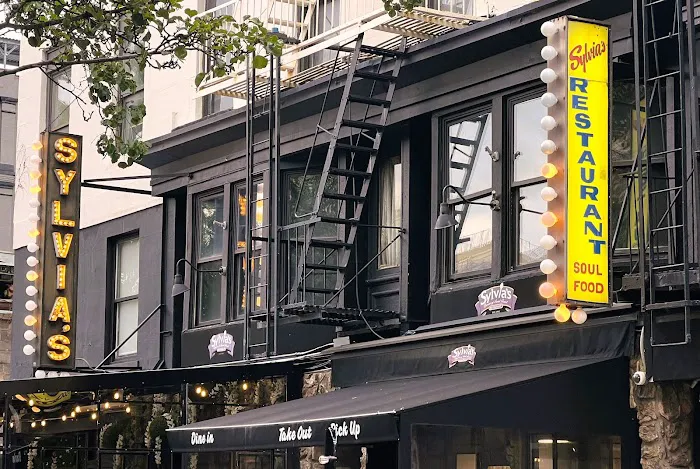 Sylvia's Restaurant Picture 3
