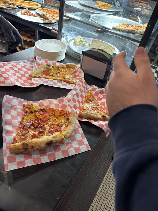 Upside Pizza Picture 4