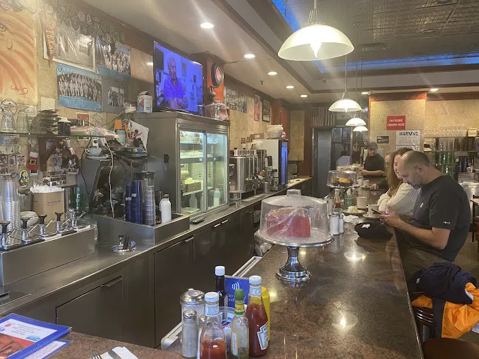 Tom's Restaurant Picture 5