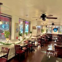 The Corner Lounge Restaurant ico