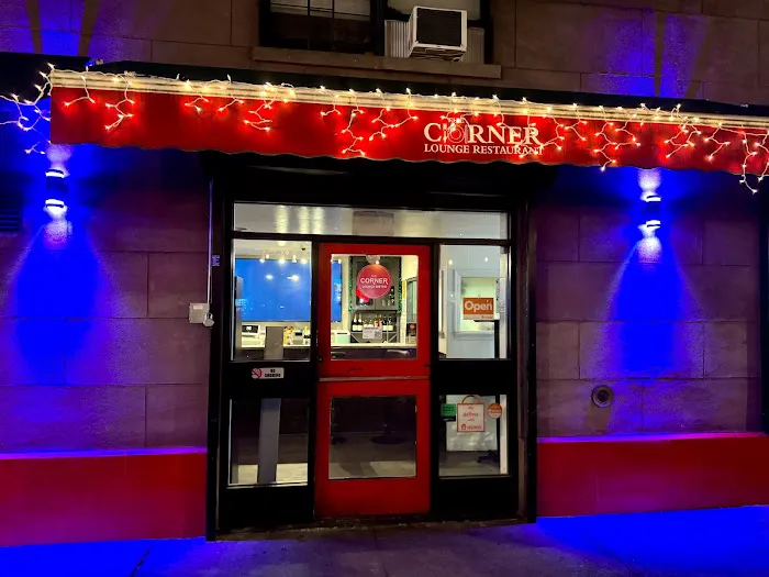 The Corner Lounge Restaurant Picture 10