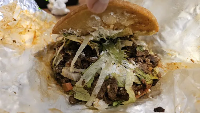 La Bella Mixteca Taqueria & Mexican Grill Picture 5