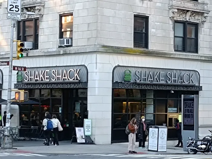 Shake Shack Morningside Heights Picture 2