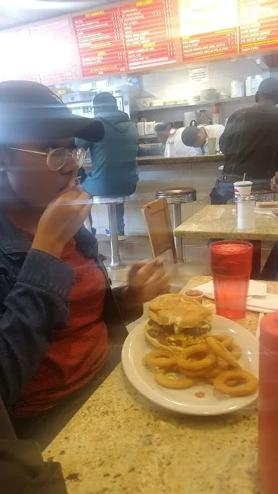 Jimbo's Hamburger Palace Picture 7