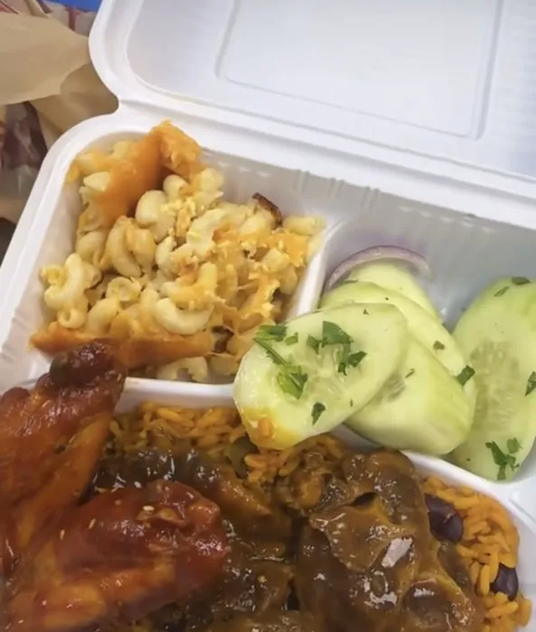 Empire Restaurant: Soul Food & Salad Bar Picture 4