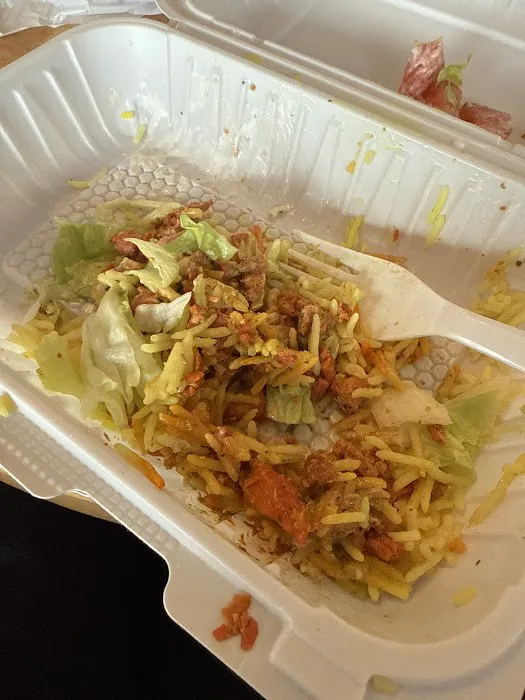 2 Guys Halal Truck Picture 6
