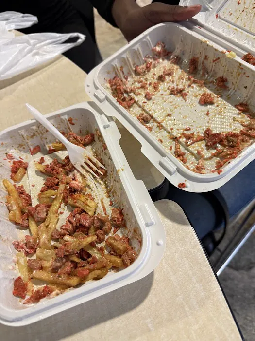2 Guys Halal Truck Picture 4