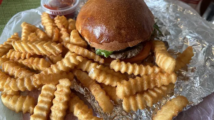 Burger & Shake Co. Picture 3