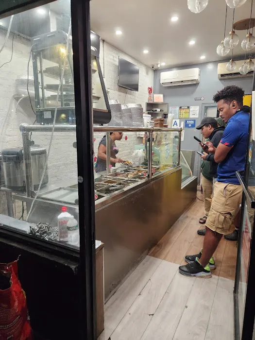 Island Cuisine and Smoothie Bar Picture 5