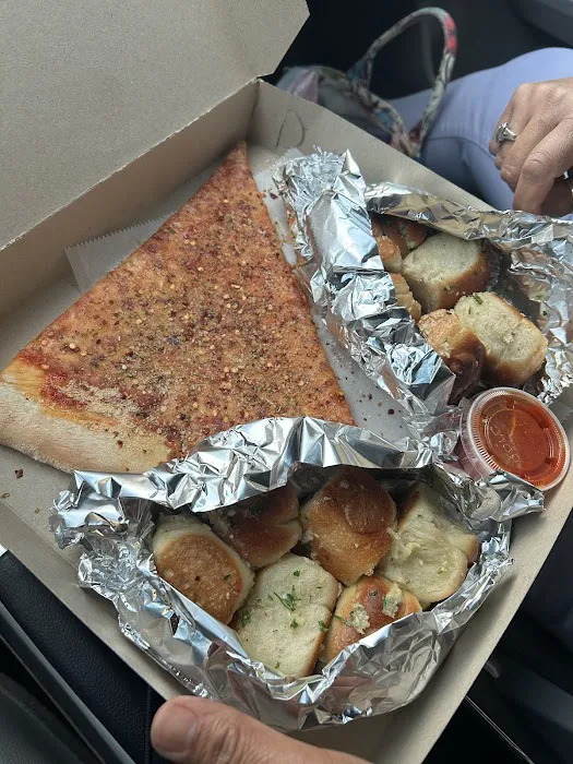 7th Heaven Pizza Picture 8