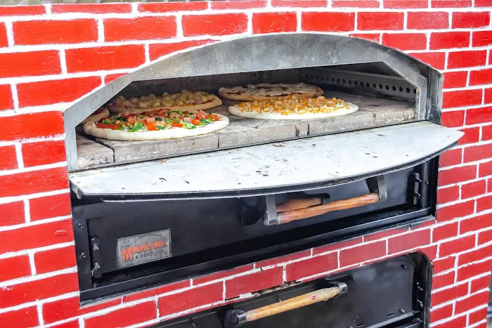 Victorios Brick Oven Pizza AKA Victorios Pizza Harlem Picture 9