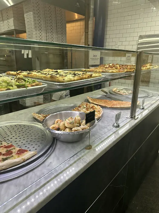 Uncle Tony's Pizza Picture 8