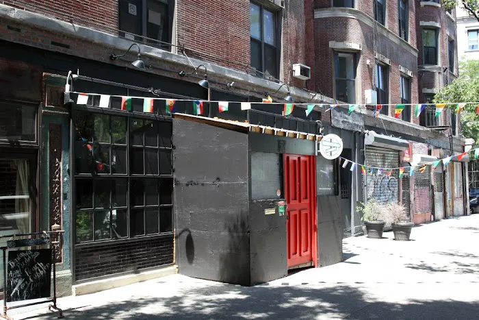 Little Street Lounge Picture 6