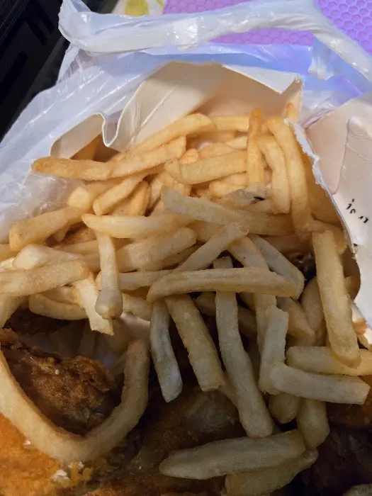 Village Chicken & Burger Picture 2