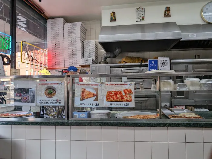 P & M Classic Pizza and Restaurant Picture 7