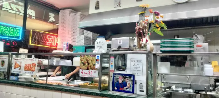 P & M Classic Pizza and Restaurant Picture 4