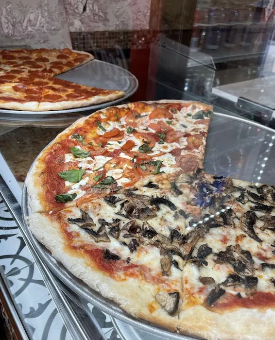 Pizzeria L'Antica Picture 7