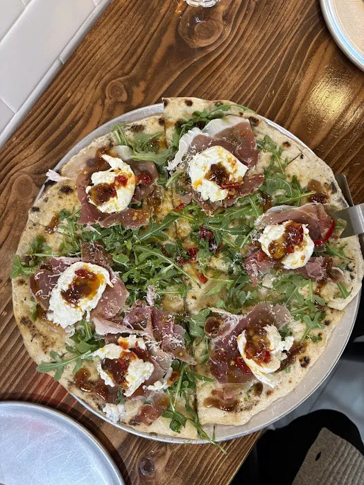 Niccolo Pizzeria Picture 8
