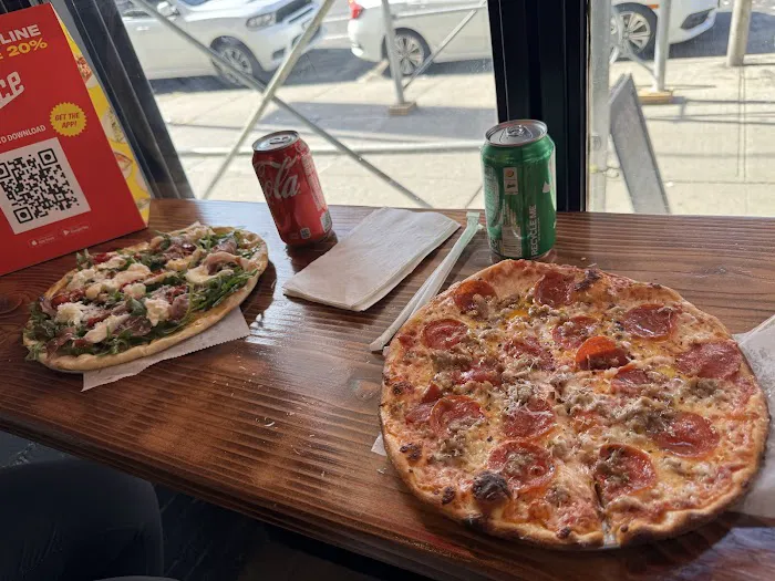 Niccolo Pizzeria Picture 10