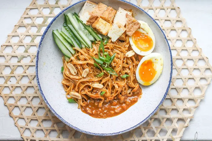 Native Noodles Picture 7