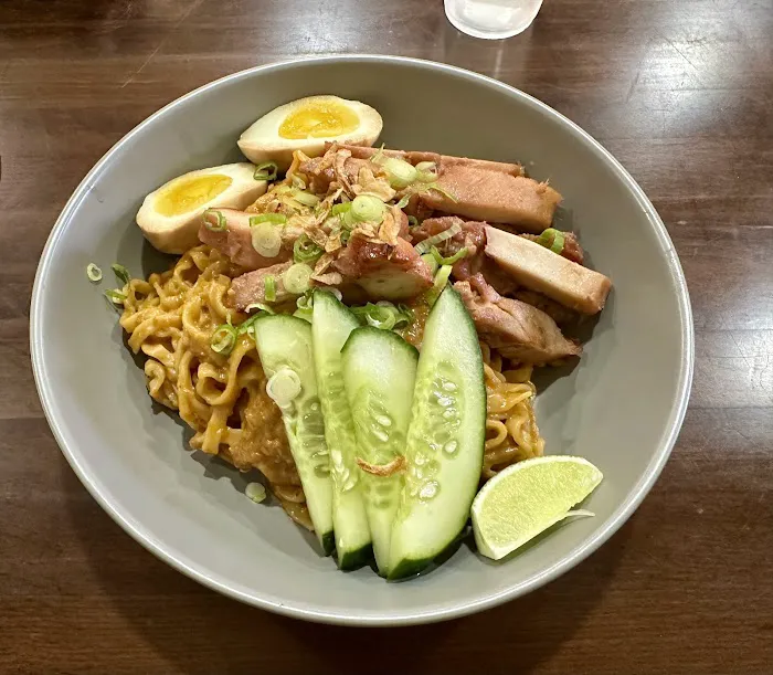 Native Noodles Picture 4