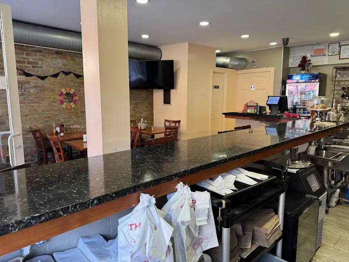 La Victoria Restaurant Picture 3