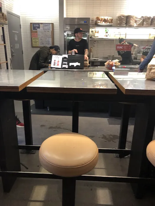 Chipotle Mexican Grill Picture 7