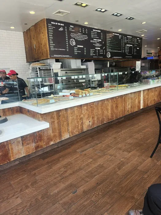 Famous Famiglia Pizzeria Picture 10