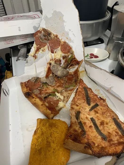 Famous Famiglia Pizzeria Picture 3