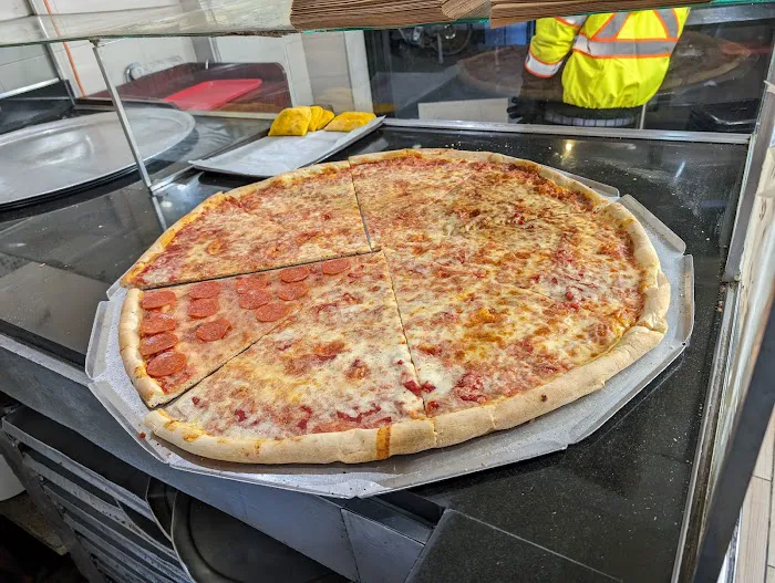 Koronet Pizza Picture 9