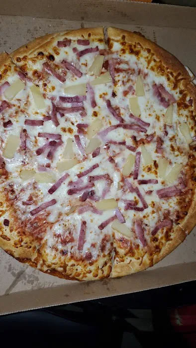 Little Caesars Pizza Picture 3