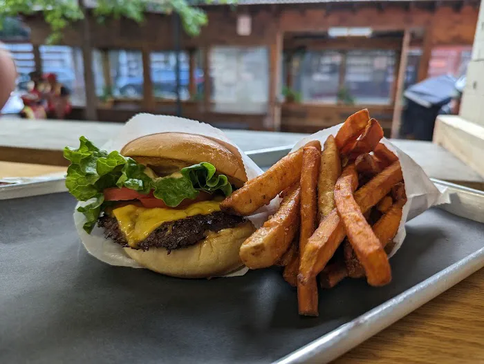 Burger Heights Picture 2