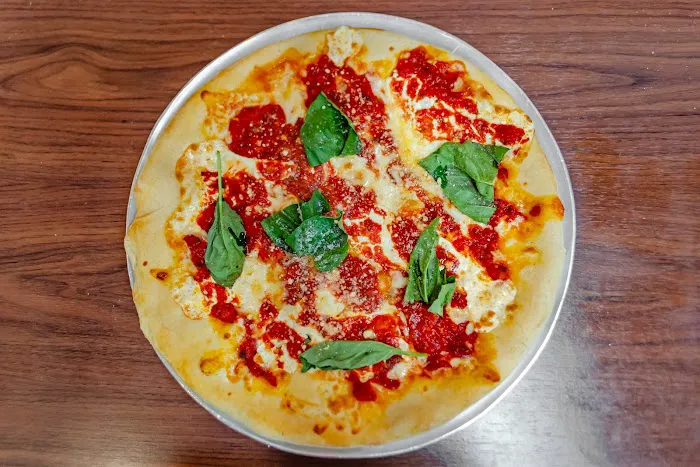 George's Pizzaria Inc Picture 9