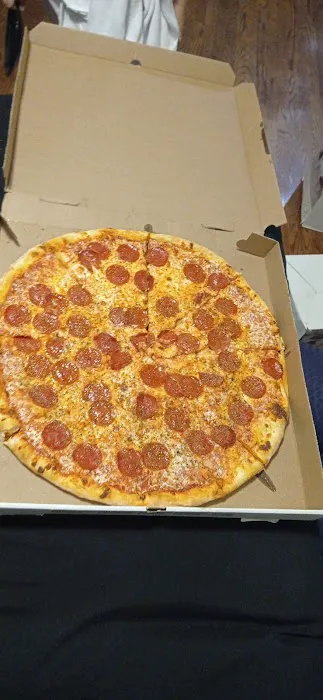 Charlie's Pizza Picture 2