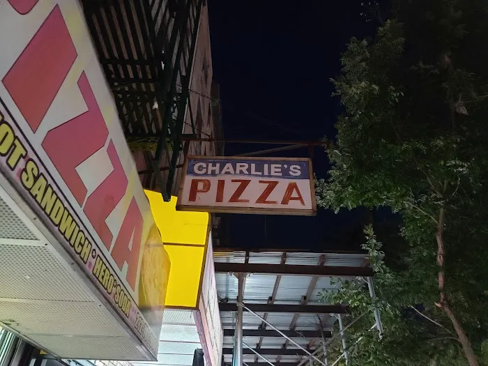 Charlie's Pizza Picture 10