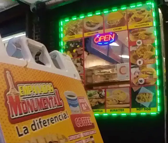 Empanadas Monumental Picture 1
