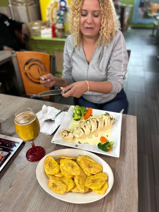 Dominican Valle Restaurant Picture 7