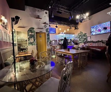 Cafe Bloom