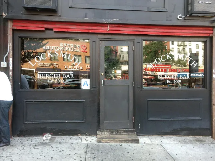 Locksmith Bar Picture 5