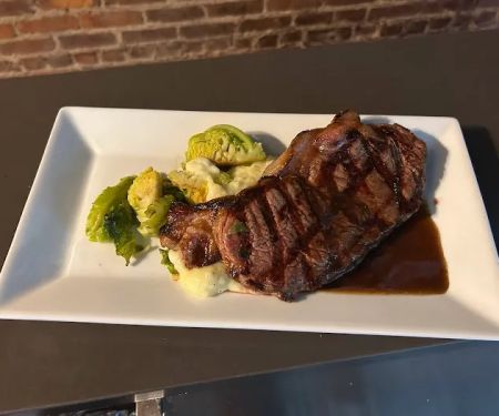 Tinto Tapas Restaurant & Wine Bar