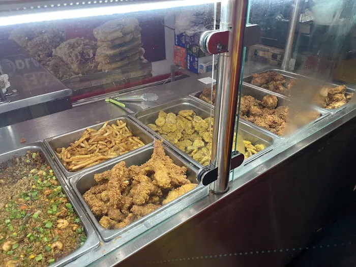 D' LA PARA PICA POLLO - NYC Picture 8