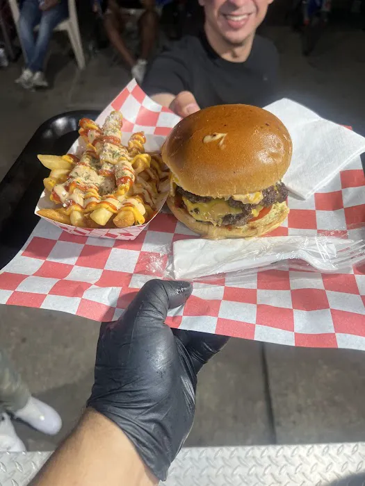 El Mañoso Food Truck Picture 5