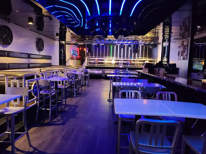 Republica Restaurant Rooftop & Lounge Picture 7