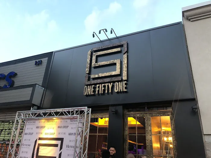 One Fifty One Restaurant & Lounge Picture 8