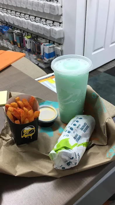 Taco Bell Cantina Picture 8