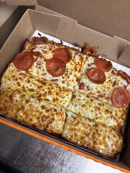 Little Caesars Pizza Picture 7
