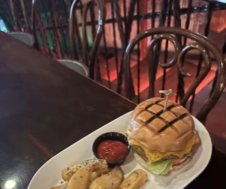 Brasier Restaurant & Lounge