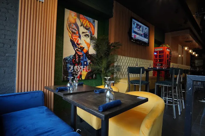 ZOHO RESTAURANT Picture 2