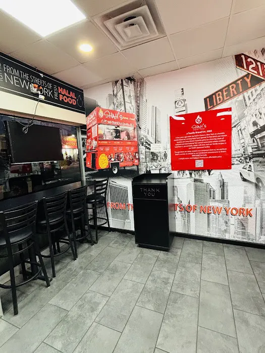 Shah's Halal Food Inwood Picture 3